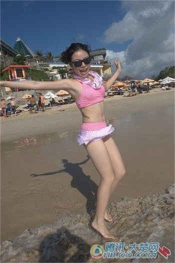 抖音上有个车模很漂亮