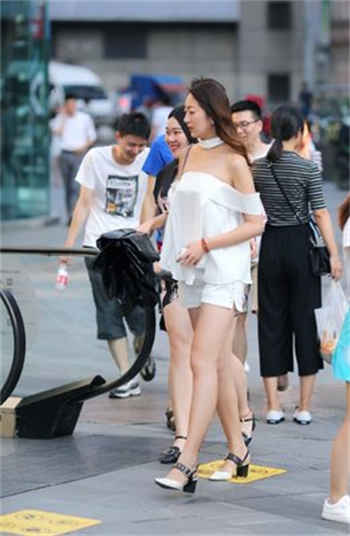女排的尴尬 运动裤