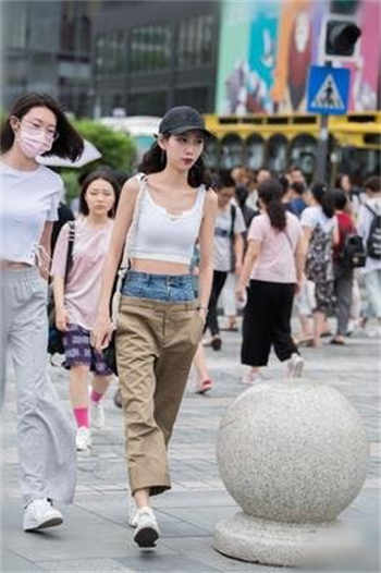 老贾和媳妇