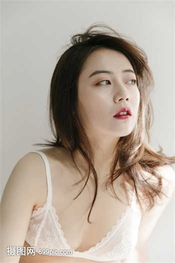 本子全彩足控无肉码