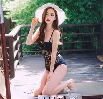 抖音卖车的女销售视频
