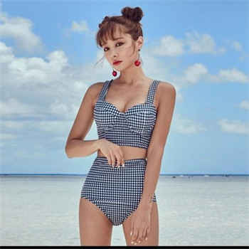王昭君让李白喝自己的液