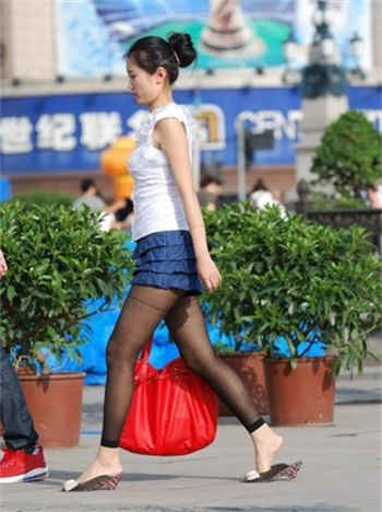 宽窄裙下的妈妈苏雅晴txt