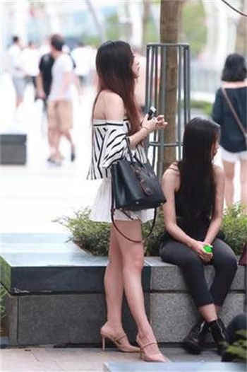 腰细的适合按在墙上c