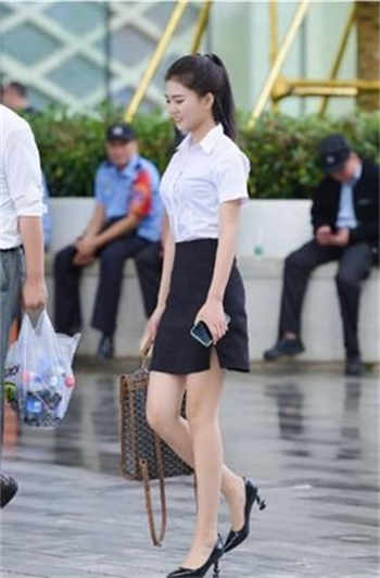 421页pdf杨幂怎么了