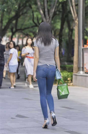 收到礼物惊喜心情句子