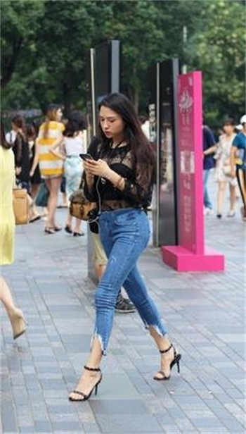 被九个装修工人干免费阅读